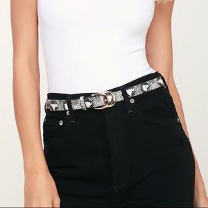 Lulus Snakeskin Belt